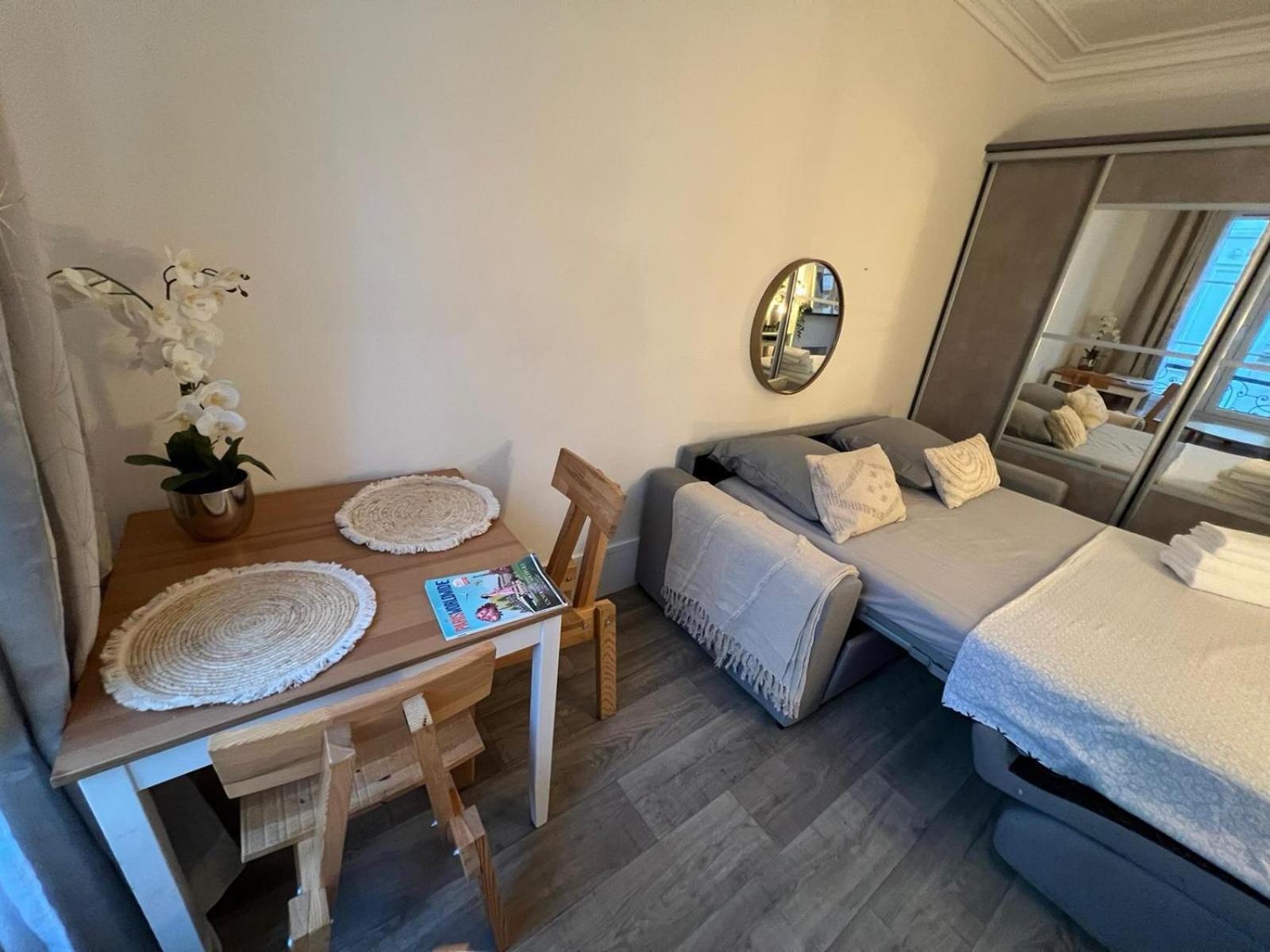 Studio Moderne Au Coeur De Paris Batignolles Экстерьер фото